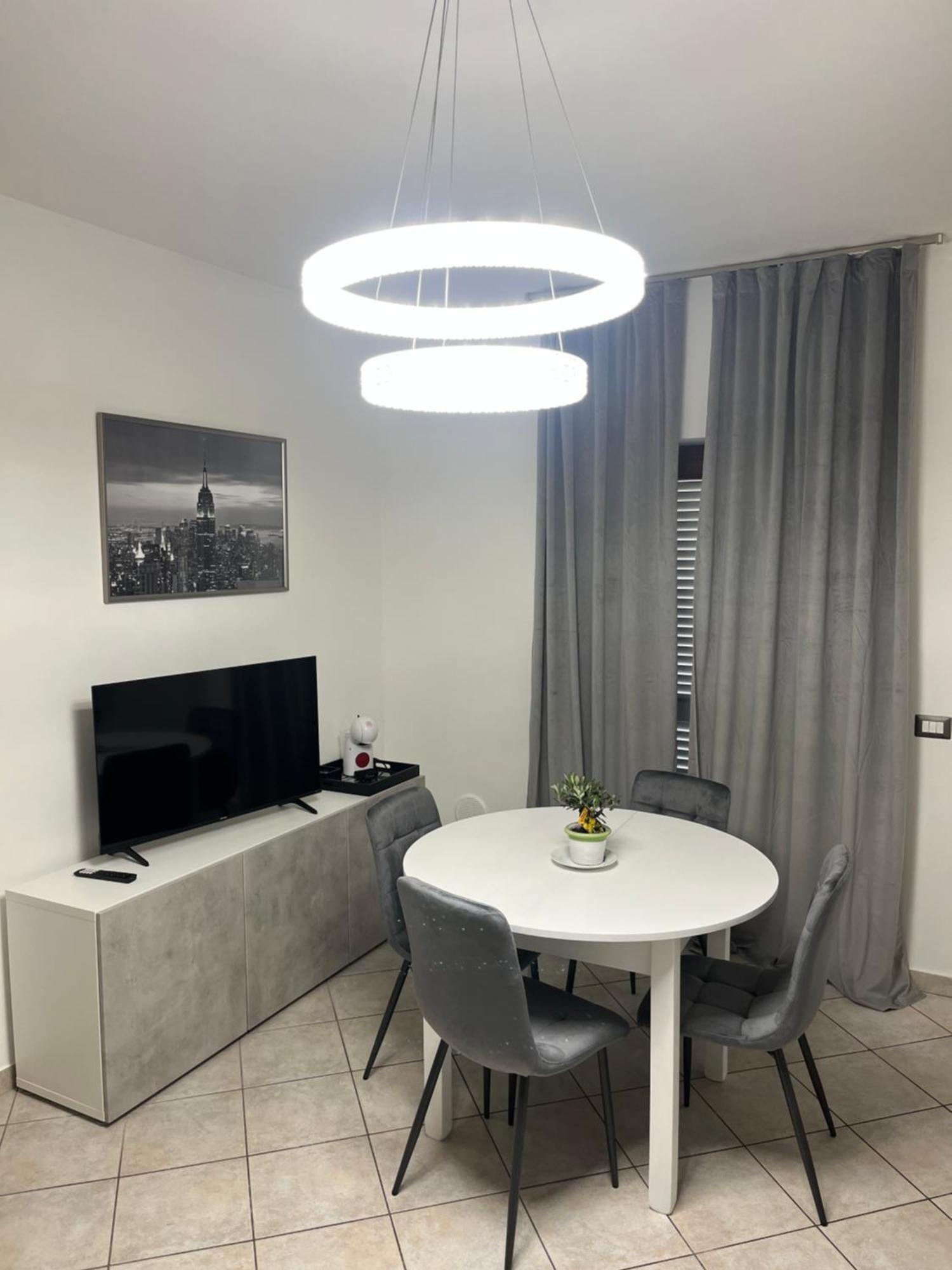 Апартаменты La Perla Del Mare - 9 Minutes From Fco Airport - Free Wifi E Netflix Фьюмичино Экстерьер фото
