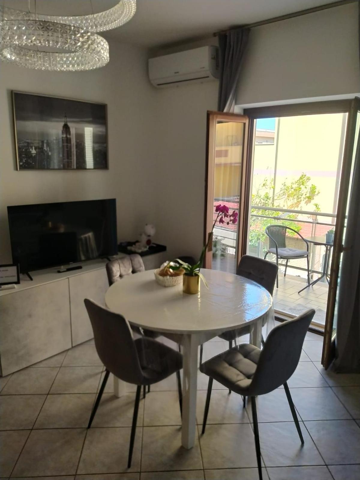 Апартаменты La Perla Del Mare - 9 Minutes From Fco Airport - Free Wifi E Netflix Фьюмичино Экстерьер фото